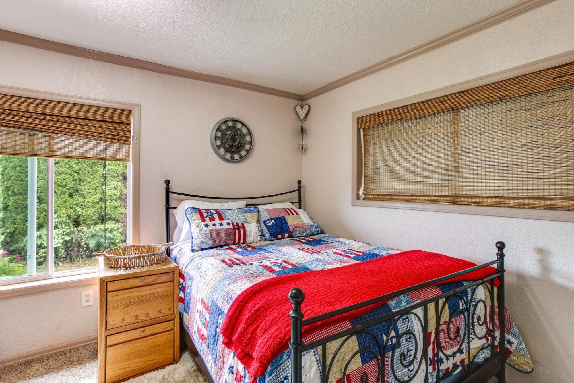 Tacoma Home On Steilacoom Lake With Dock! Экстерьер фото