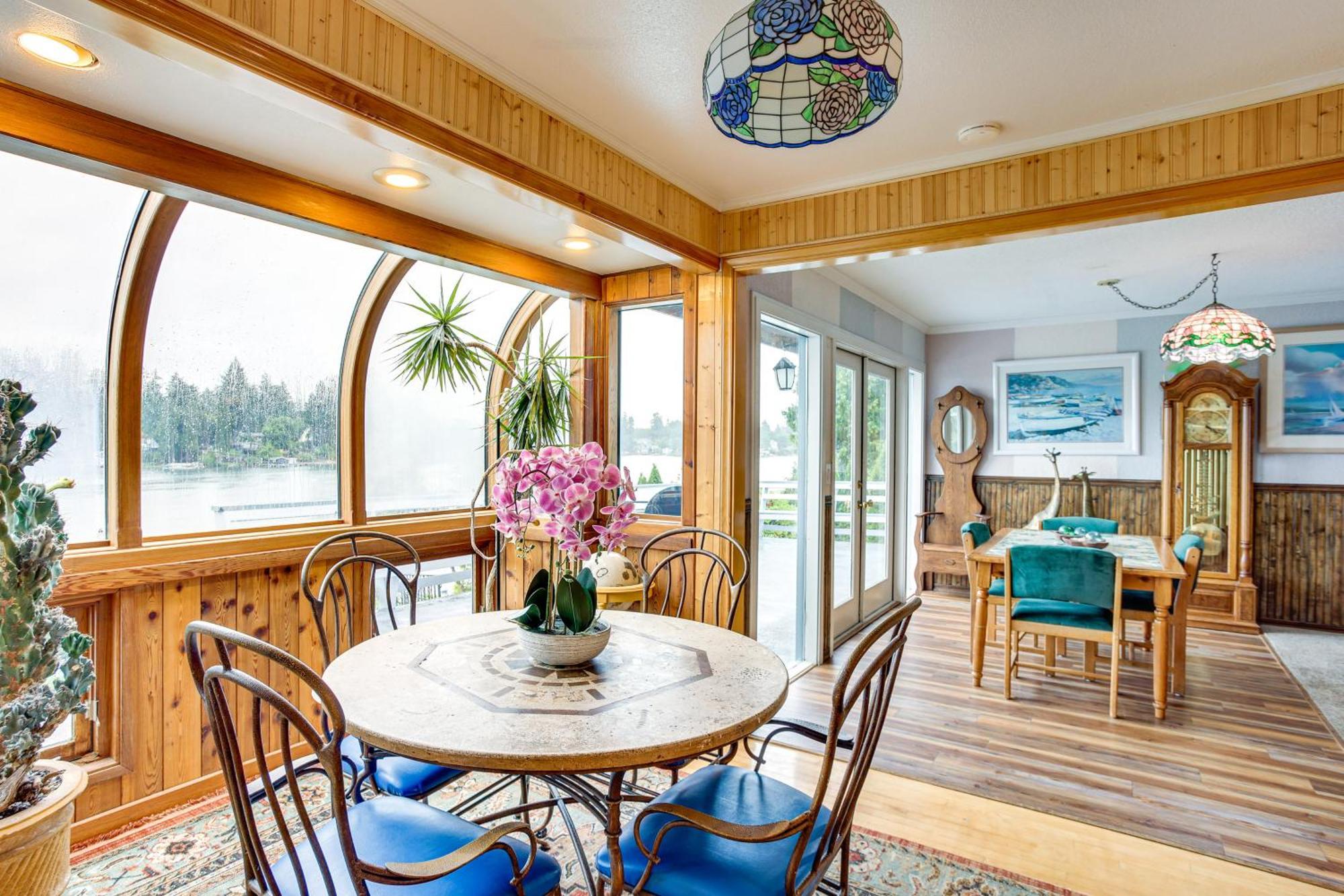 Tacoma Home On Steilacoom Lake With Dock! Экстерьер фото
